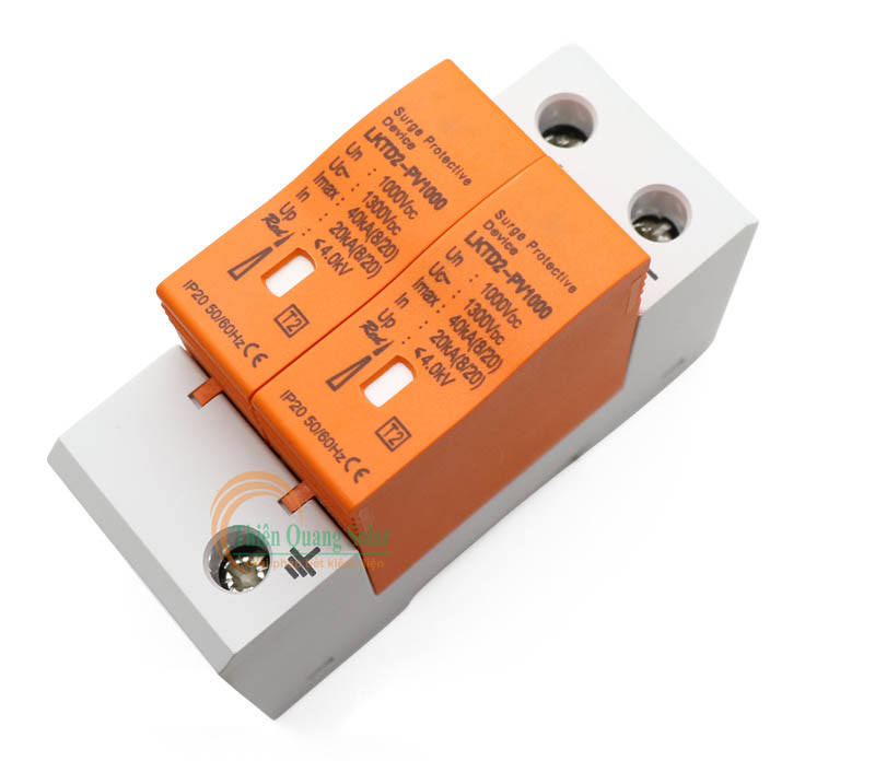 Chống sét năng lượng mặt trời